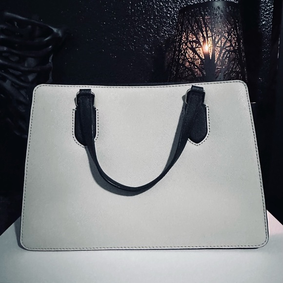 Kate Spade purse with crossbody attachment - Picture 2 of 5